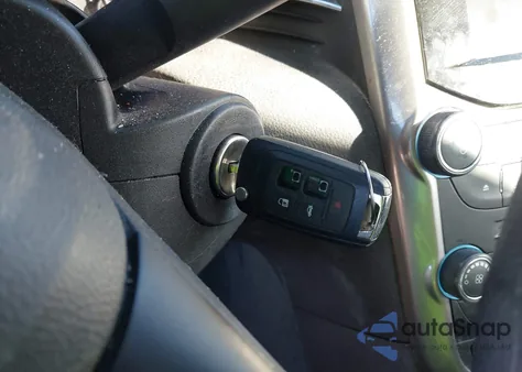 2015 Chevrolet Malibu 1Lt из США, поврежденный, VIN 1G11C5SL5FF138938